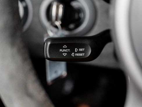 Used 2010 Porsche 911 GT3 RWD image 37