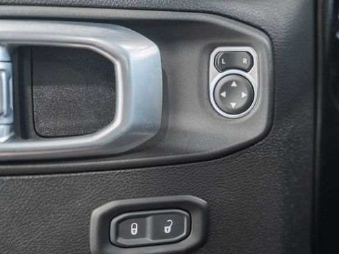 Used 2023 Jeep Wrangler Unlimited Sport AWD/4WD image 37