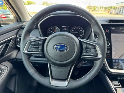 Used 2025 Subaru Outback Touring AWD/4WD image 18