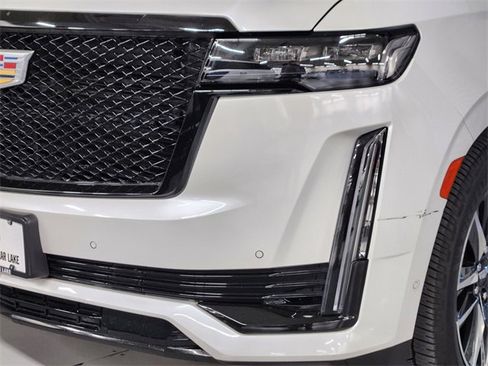 Used 2022 Cadillac Escalade Sport Platinum image 12