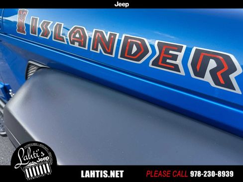 Certified 2021 Jeep Wrangler Islander image 30