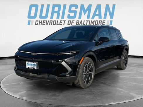 New 2026 Chevrolet Equinox EV LT image 2