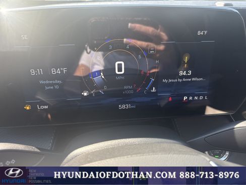 Used 2026 Chevrolet Equinox LT FWD image 8
