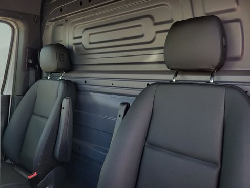 New 2025 Mercedes-Benz Sprinter 2500 image 22