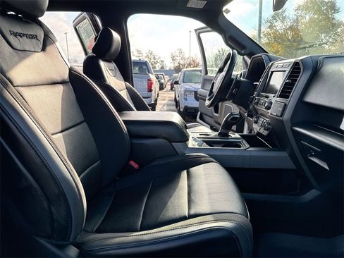 Used 2019 Ford F150 Raptor w/ Equipment Group 802A Luxury image 23
