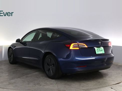 Used 2022 Tesla Model 3 RWD image 17
