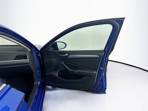 Used 2024 Volkswagen Jetta S image 31