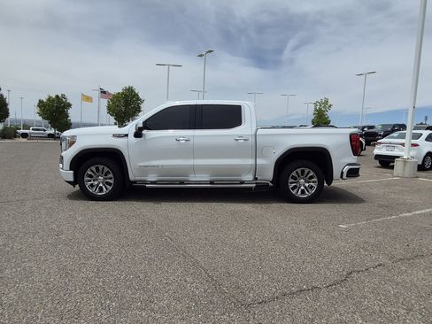 Used 2021 GMC Sierra 1500 Denali w/ Driver Alert Package II AWD/4WD image 2