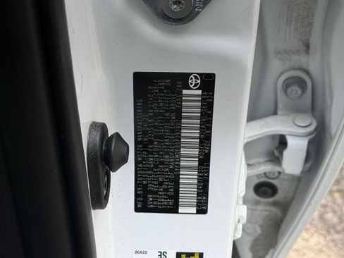 Used 2025 Toyota Corolla LE FWD image 27
