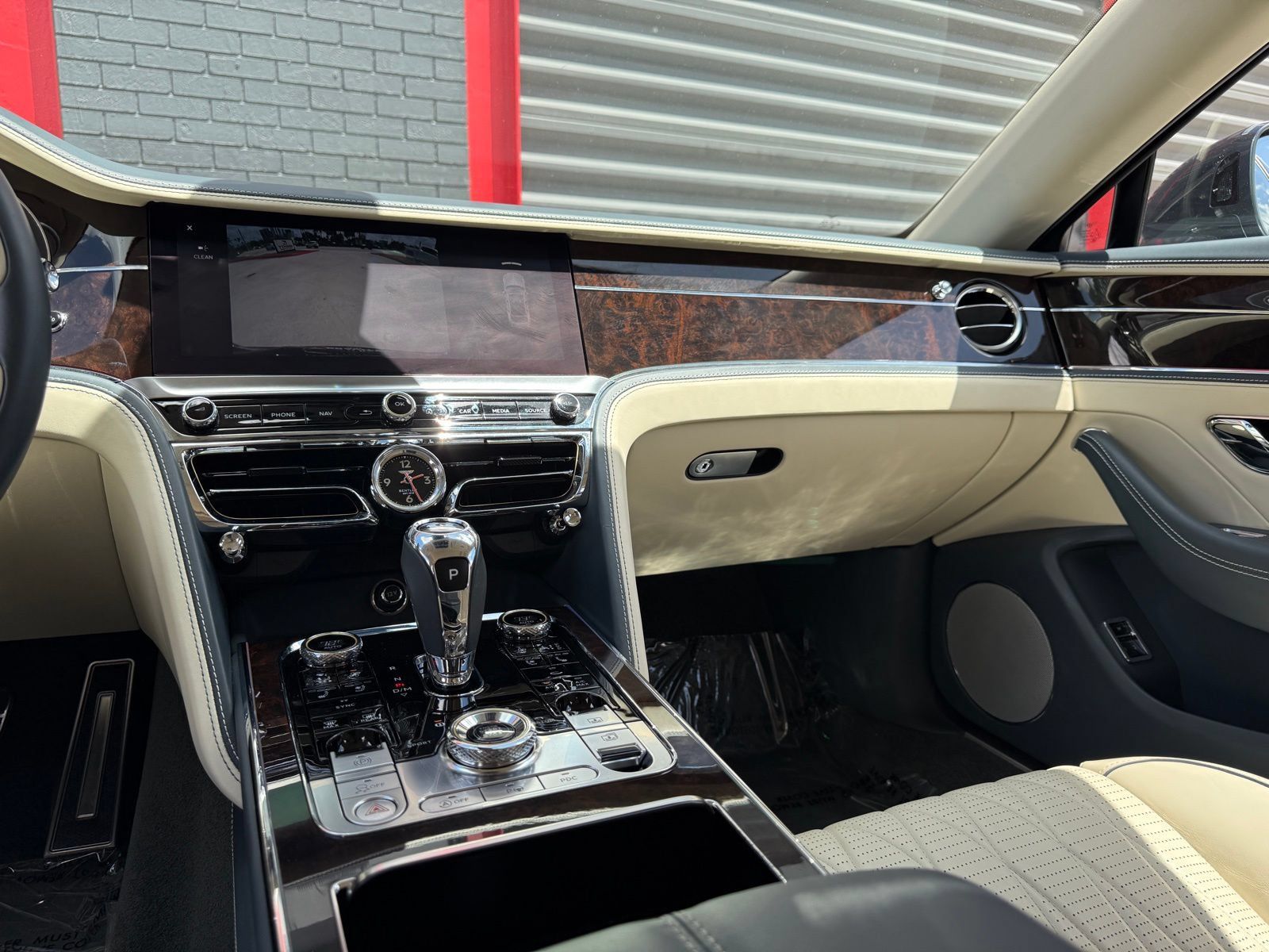 Used 2020 Bentley Flying Spur W12 AWD/4WD image 33