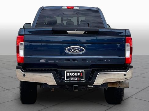 Used 2017 Ford F250 Lariat w/ FX4 Off-Road Package AWD/4WD image 5