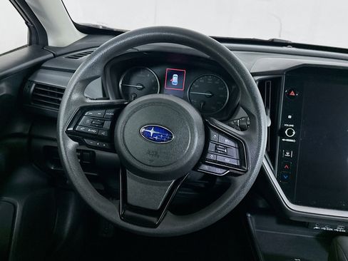 Used 2025 Subaru Crosstrek 2.0i Premium image 17