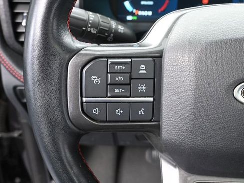 Used 2023 Ford Expedition Limited AWD/4WD image 32