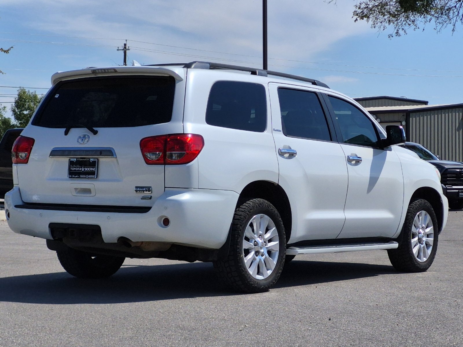Used 2014 Toyota Sequoia Platinum AWD/4WD image 5