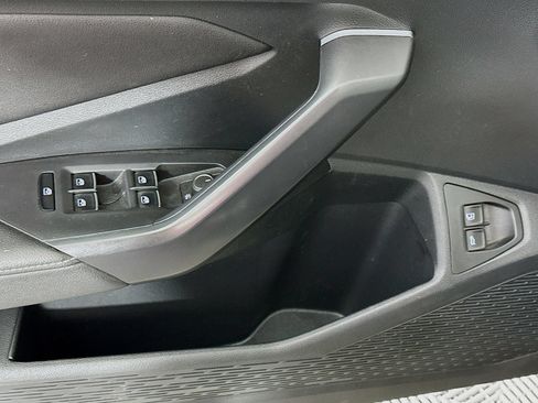 Used 2024 Volkswagen Jetta SE FWD image 18