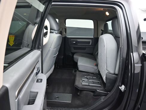 Used 2018 RAM 1500 Big Horn image 31