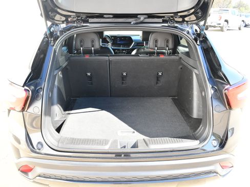 Used 2024 Chevrolet Trax RS w/ Driver Confidence Package image 7