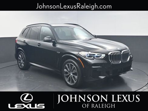 Used 2023 BMW X5 xDrive45e w/ Executive Package image 3