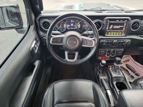 Used 2022 Jeep Wrangler Unlimited Rubicon 4xe w/ Steel Bumper Group AWD/4WD image 10