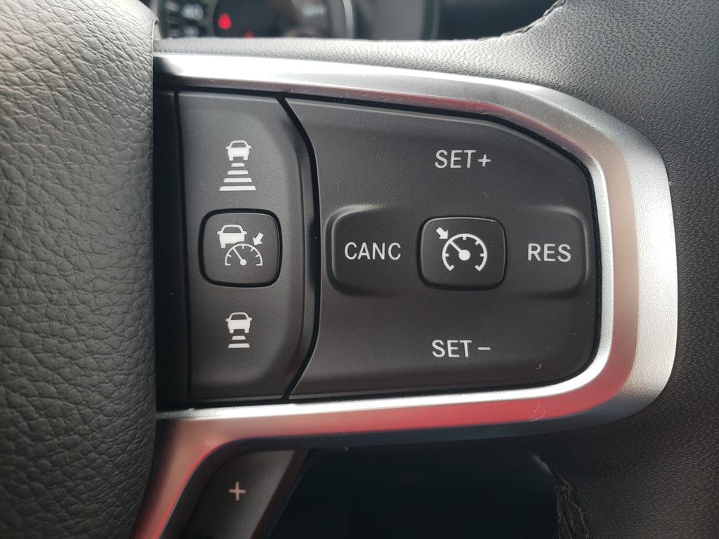 Used 2025 RAM 1500 Big Horn AWD/4WD image 18