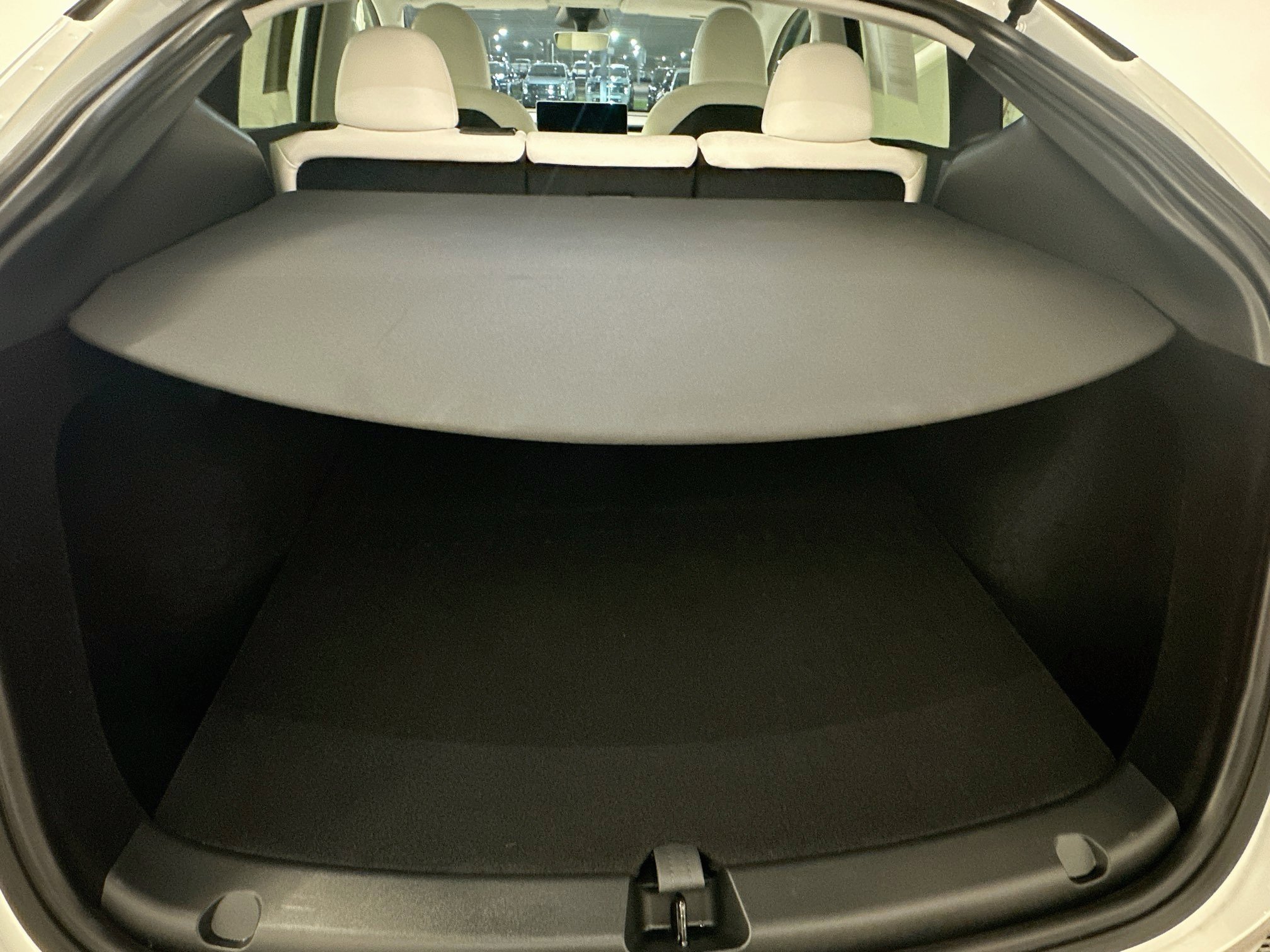 Used 2025 Tesla Model Y Long Range AWD/4WD image 31