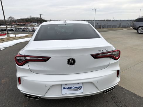Used 2025 Acura TLX w/Technology Package image 9
