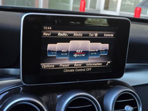 Used 2018 Mercedes-Benz C 300 4MATIC Sedan image 14