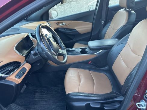 Used 2017 Chevrolet Volt Premier w/ Driver Confidence II Package image 5