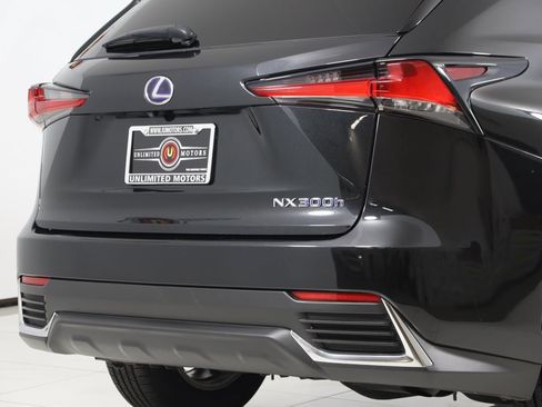 Used 2018 Lexus NX 300h AWD image 40