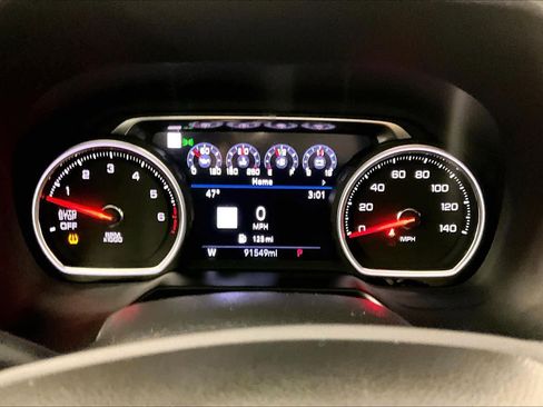 Used 2021 Chevrolet Tahoe Premier w/ Premium Package image 25