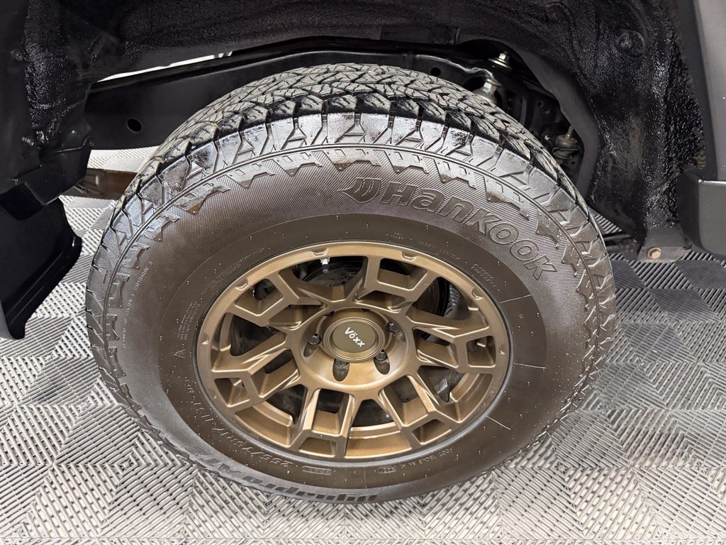 Used 2014 Toyota FJ Cruiser 4WD w/ Upgrade Package image 19