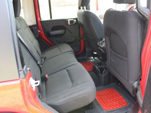 Used 2019 Jeep Wrangler Unlimited Sport S image 16