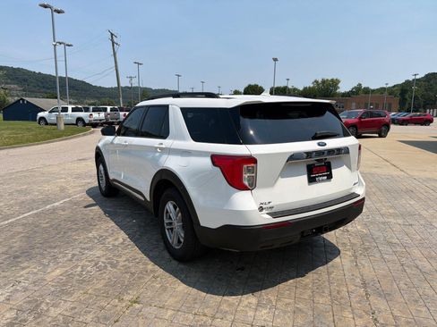 Used 2023 Ford Explorer XLT w/ Class IV Trailer Tow Package AWD/4WD image 6