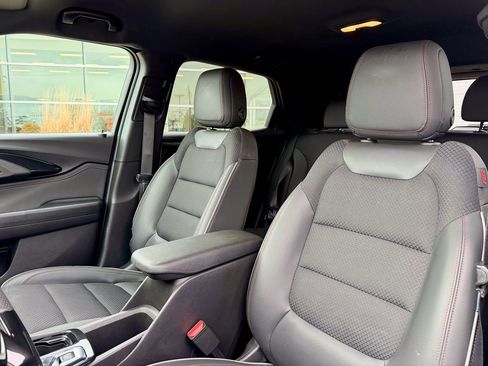 Used 2023 Chevrolet TrailBlazer RS w/ Convenience Package image 10