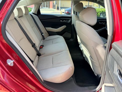 Used 2025 Honda Accord SE image 15