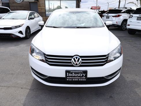 Used 2014 Volkswagen Passat 1.8T S FWD image 3