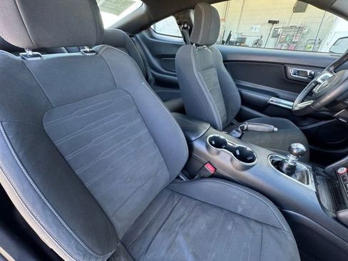 Used 2016 Ford Mustang GT image 31
