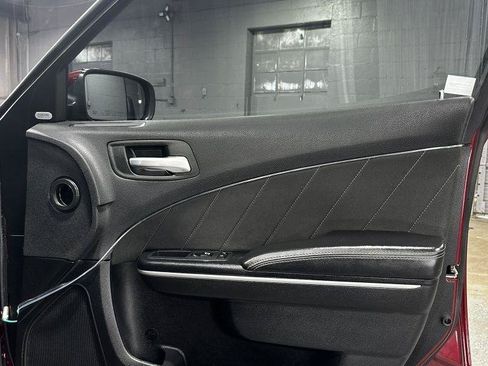 Used 2019 Dodge Charger Scat Pack w/ Driver Confidence Group RWD image 24