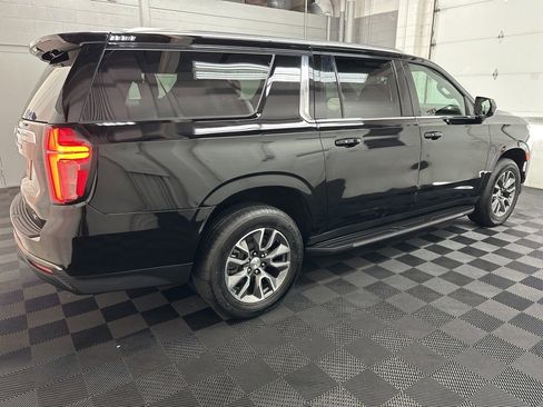 Used 2024 Chevrolet Suburban LT image 10