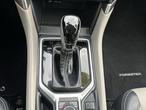 Used 2019 Subaru Forester Limited image 15