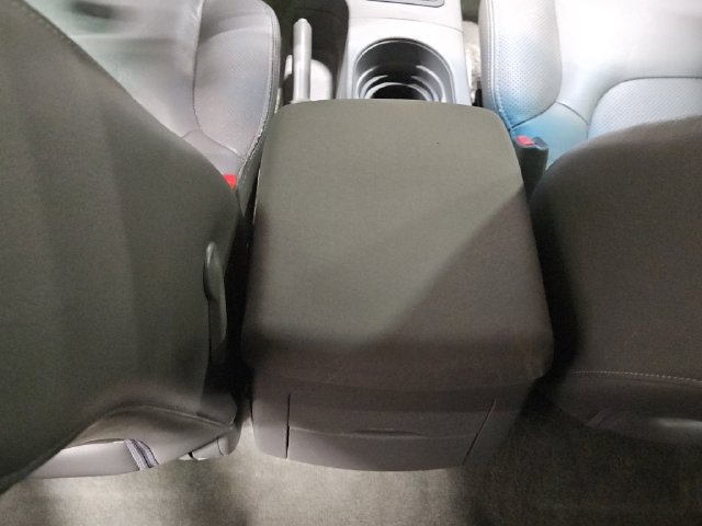 Used 2016 Nissan Frontier SL AWD/4WD image 16
