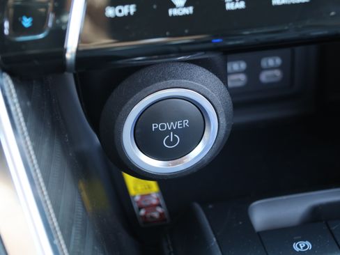 Used 2024 Toyota Venza Limited AWD/4WD image 26