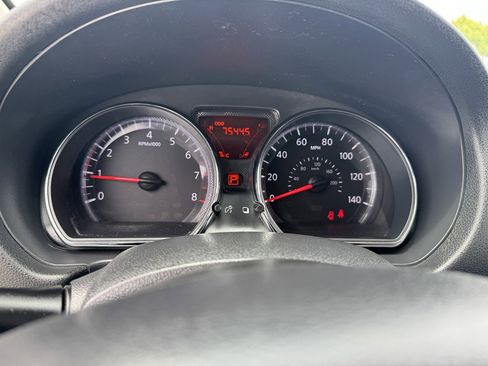 Used 2014 Nissan Versa Note SV FWD image 26