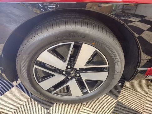 New 2026 Hyundai Ioniq 9 SEL image 5