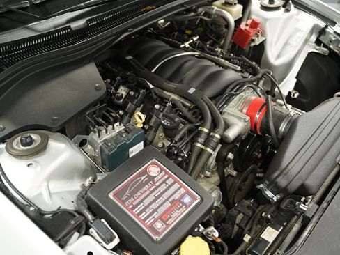 Used 2014 Chevrolet SS image 30