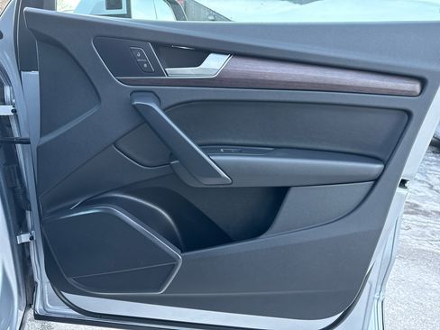 Used 2021 Audi Q5 2.0T Premium w/ Convenience Package image 30