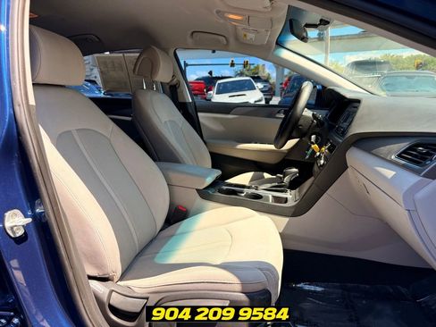 Used 2017 Hyundai Sonata SE FWD image 32