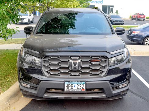 Used 2022 Honda Passport TrailSport image 3