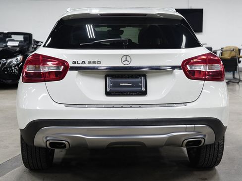Used 2017 Mercedes-Benz GLA 250 image 4