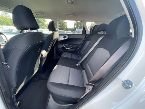 Used 2025 Kia Soul LX w/ LX Technology Package image 21